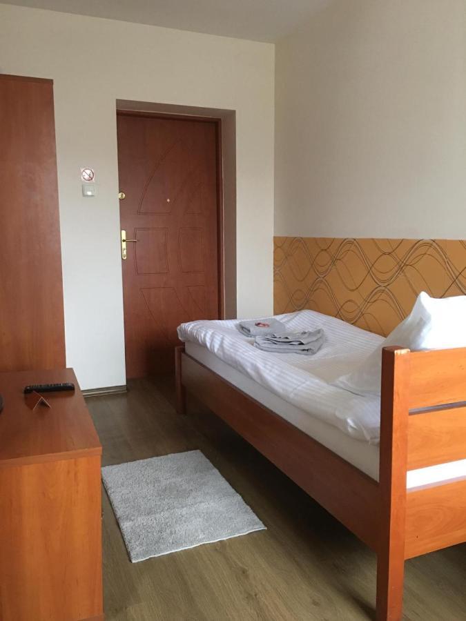 Noclegi Walbrzych - Pokoje Konrad Exterior foto